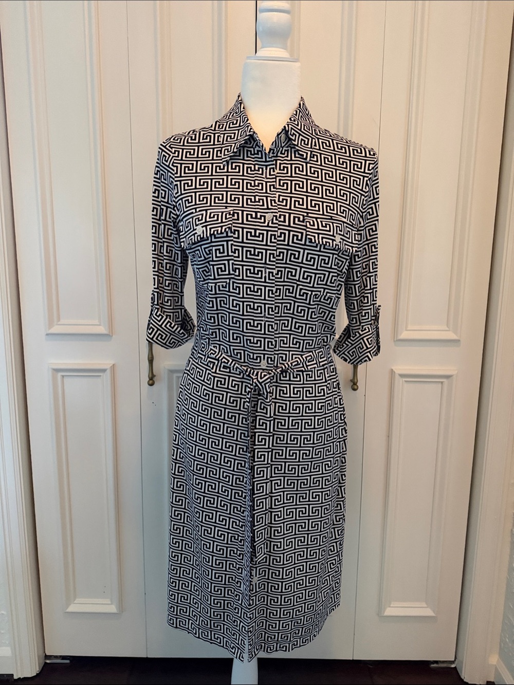 J. McLaughlin Black and White Geometric Print Button-Up - Worn Once - LIKE NEW